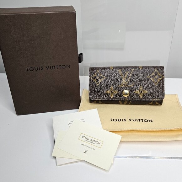 Louis Vuitton Key Holder - Full Inclusion - Picture 1 of 11
